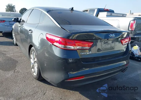 2016 Kia Optima Ex z USA, uszkodzony, nr VIN 5XXGU4L35GG076306